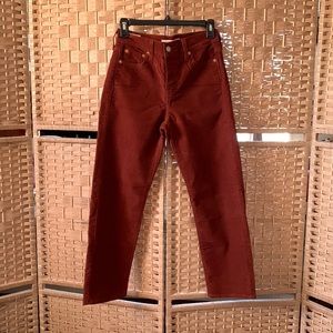 Levi’s red corduroy Wedgie Straight 🧸